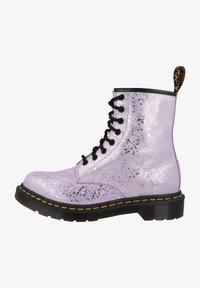 Ei valittu, lilac metallic paint splatter