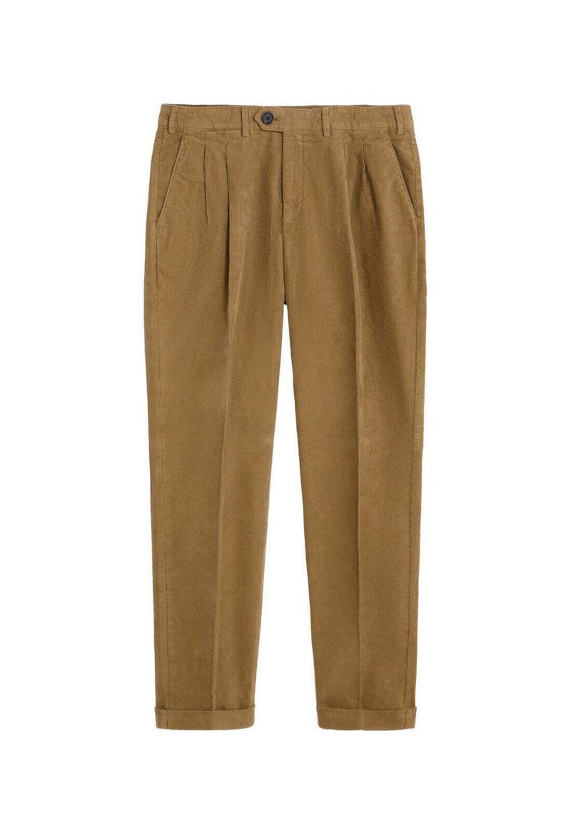 Pantalones de pana marrones con un diseño de pierna recta, que incluyen dos pliegues delanteros, bolsillos laterales y un cierre de botón único en la cintura.