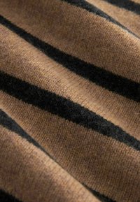 Next CREW NECK - Džemper - camel brown stripe