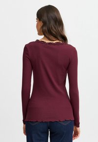 Fransa Pikkade varrukatega topp - tawny port