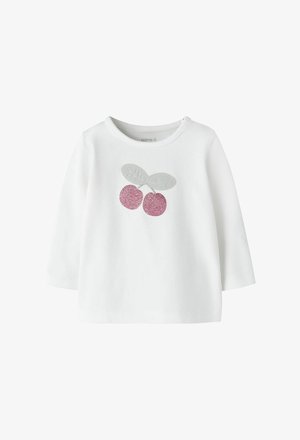 Witte peuter T-shirt met lange mouwen, ronde halslijn en een roze glitterkersontwerp met lichtgrijze bladeren aan de voorkant.