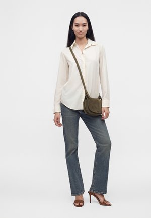 Lauren Ralph Lauren, MARCY CROSSBODY MEDIUM - Bandolera - botanic green