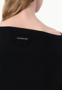 BLANCHE CARRICK - Strickpullover - black