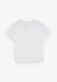 Hvid kortærmet t-shirt med rund halsudskæring og lige snit. Glat tekstur, ingen synlige mønstre eller detaljer på ryggen.