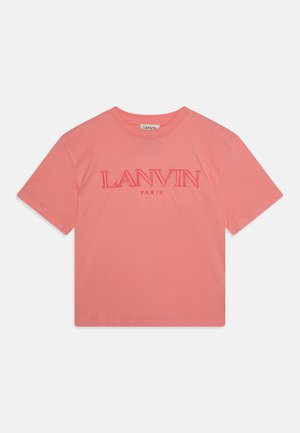 T-shirt de algodão rosa com mangas curtas, apresentando o logótipo bordado "LANVIN PARIS" numa tonalidade contrastante. Design clássico de gola redonda.