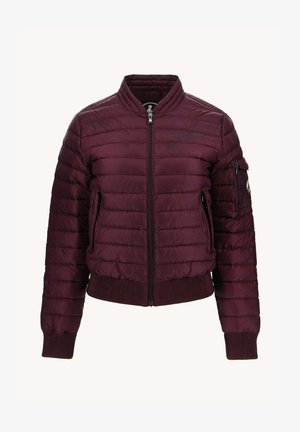 Bordeaux pufferjack met gequiltte textuur, ritssluiting aan de voorkant, zijzakken en ribgebreide manchetten enzoom. Lichtgewicht ontwerp voor warmte.