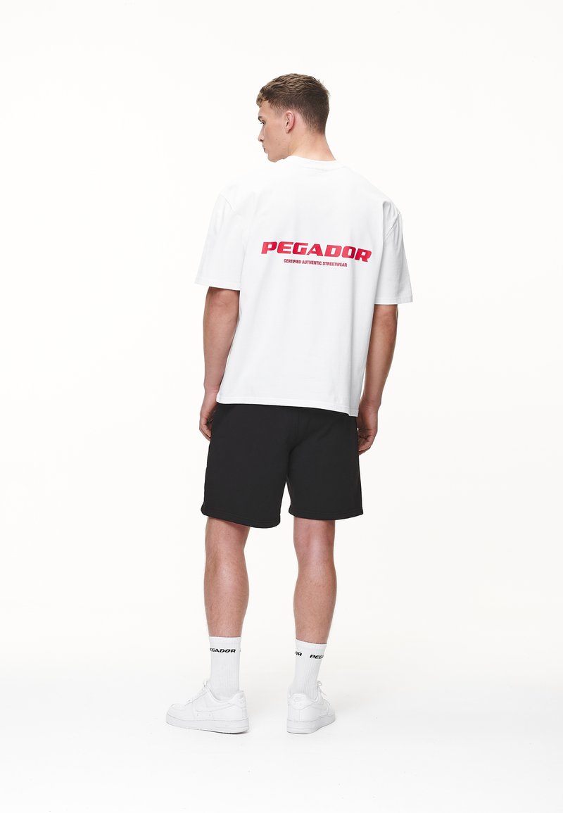 Pegador COLNE LOGO TEE - Apdrukāts T-krekls - white/red