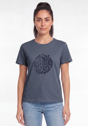 watapparel, DON'T OVERTHINK IT - T-Shirt print - blue grey