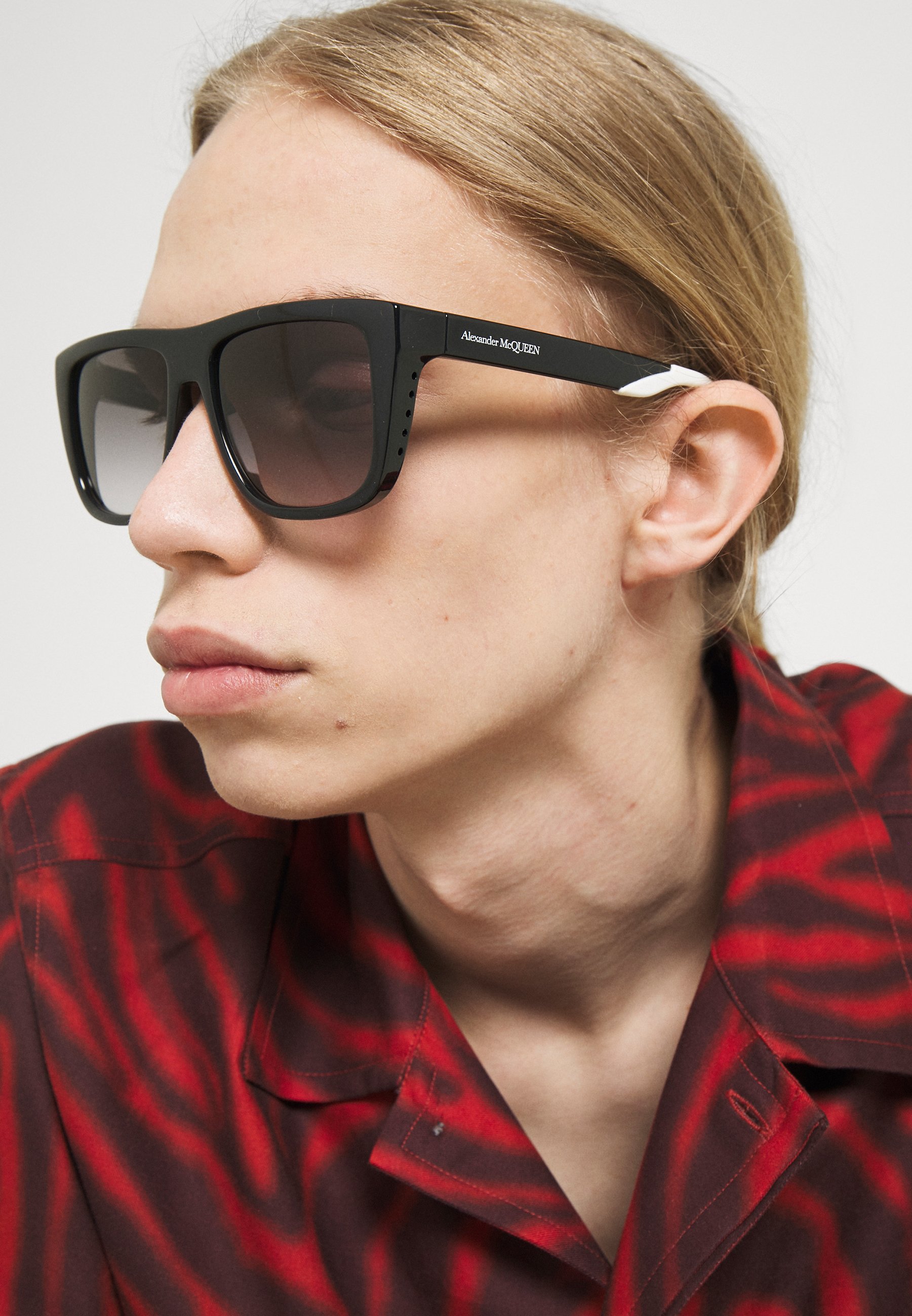 Alexander McQueen UNISEX - Occhiali da sole - black/grey/nero - Zalando.it