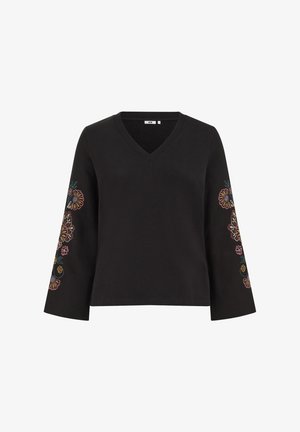 Czarny top z dekoltem w serek i długimi rękawami, ozdobiony kolorową haftowaną florą biegnącą wzdłuż obu rękawów.