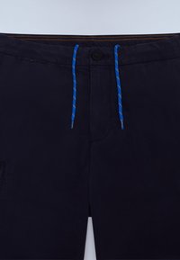 Thumbnail Image 7