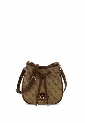 Sac bandoulière Guess marron à motif avec bandoulière réglable, fermeture à cordon et logo CG doré à l'avant.