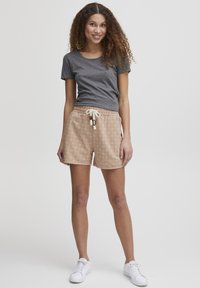 Oxmo OXVENICE REGULAR FIT - Donji dijelovi trenirke - mahogany rose