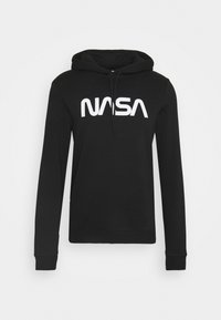 Schwarzer Kapuzenpullover aus weichem Material mit einem weißen "NASA"-Logo auf der Vorderseite, verstellbarem Kordelzug in der Kapuze sowie gerippten Bündchen und Saum.