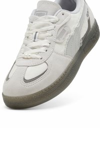 Thumbnail Image 6