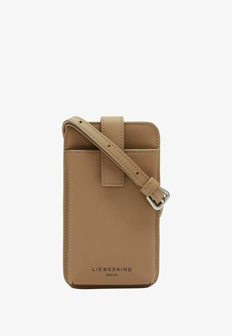 Pochette téléphone en cuir beige à porter en bandoulière, avec sangle réglable et logo « Liebeskind Berlin » sur le devant.