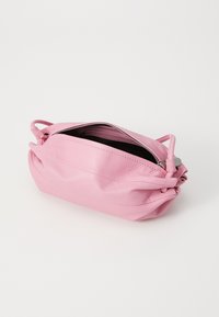 Marimekko PIKKU KARLA różowy
