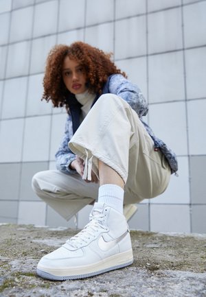 Baskets montantes - white