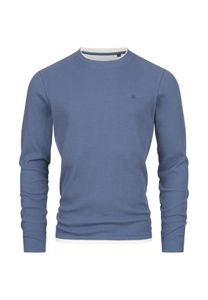 Herren-Pullover mit langen Ärmeln, gerippte Textur, in Hellblau mit rundem Ausschnitt und weißem Akzent am Kragen. Dezentes Logodetail auf der Brust.