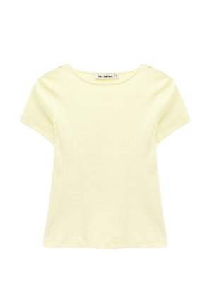 Haut ajusté pour femme à manches courtes, jaune pâle, avec encolure ronde et détails de coutures verticales.