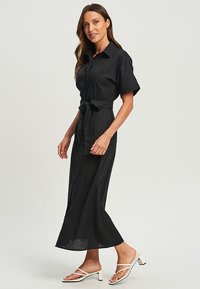 CALLI CHARLI - Haljina-majica - black