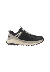 Zapatillas deportivas negras con una parte superior texturizada, detalles en gris y una suela gruesa. Diseñadas para ofrecer tracción, cuentan con un cierre de cordones y un cuello acolchado.