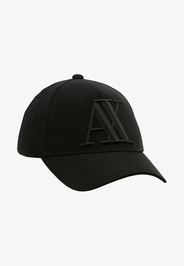 Casquette de baseball noire en tissu doux, arborant un logo noir en relief. Visière incurvée et sangle arrière réglable pour un ajustement parfait.