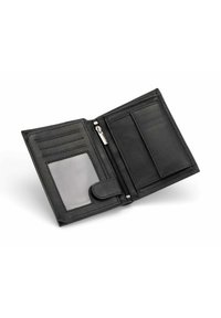 Schwarze Leder-Wallet mit: mehreren Kartenfächern, einem klaren Ausweisfach, einem Reißverschlussfach und genähten Details. Kompakte und funktionale Gestaltung.