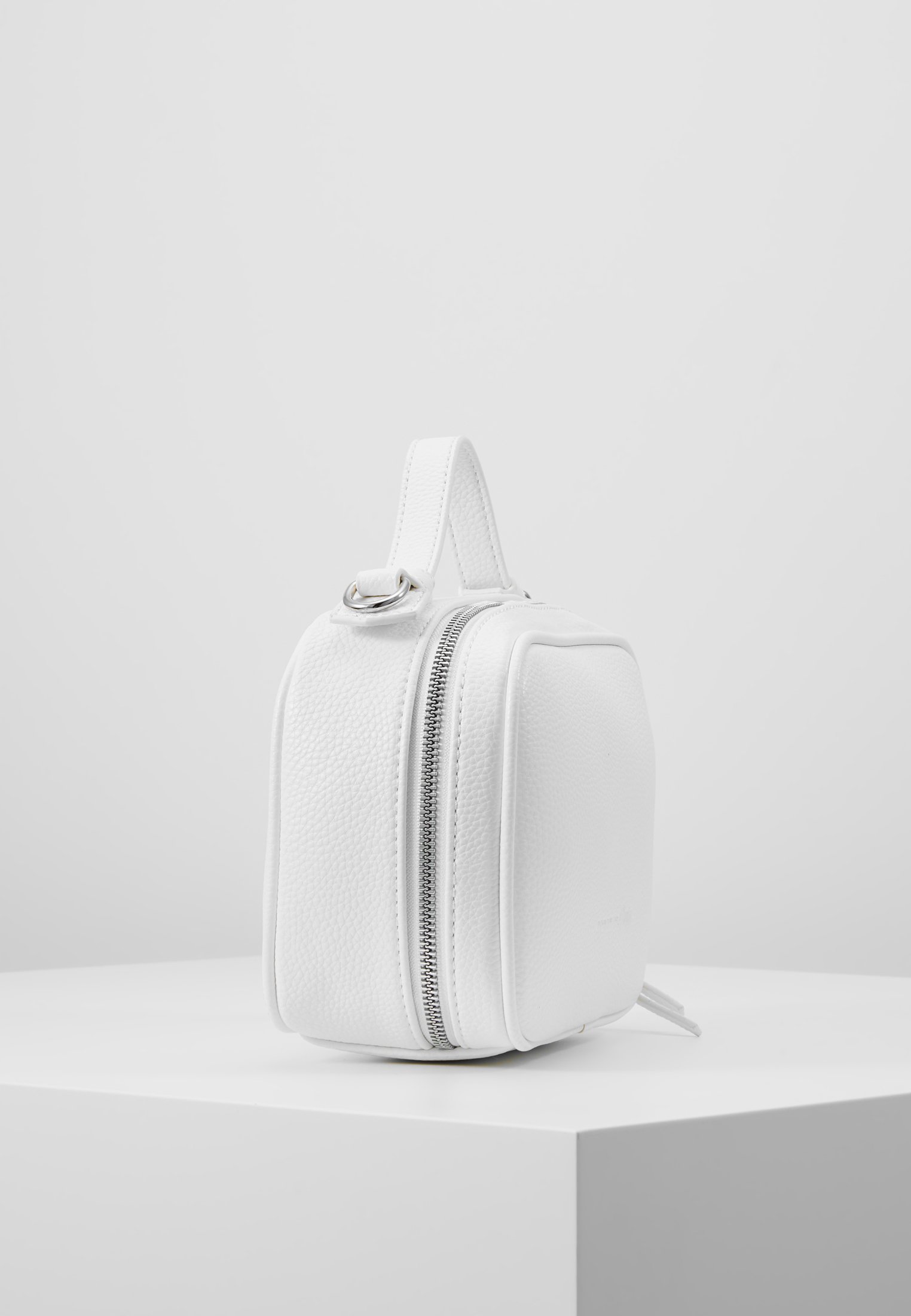 TOM TAILOR DENIM LINEA Skulderveske white Zalando.no TOM TAILOR DENIM LINEA Skulderveske white Zalando.no