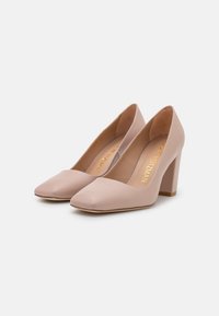 Stuart Weitzman Escarpins - nude