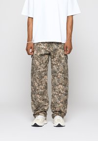 EIGHTYFIVE CAMOUFLAGE - Jeans baggy - beige/brown/white