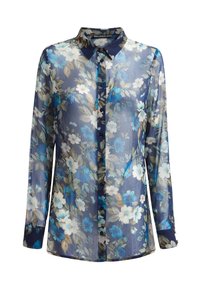 Camicia a bottoni floreale in tessuto trasparente; presenta fiori blu e bianchi su uno sfondo blu scuro, con colletto e maniche lunghe.