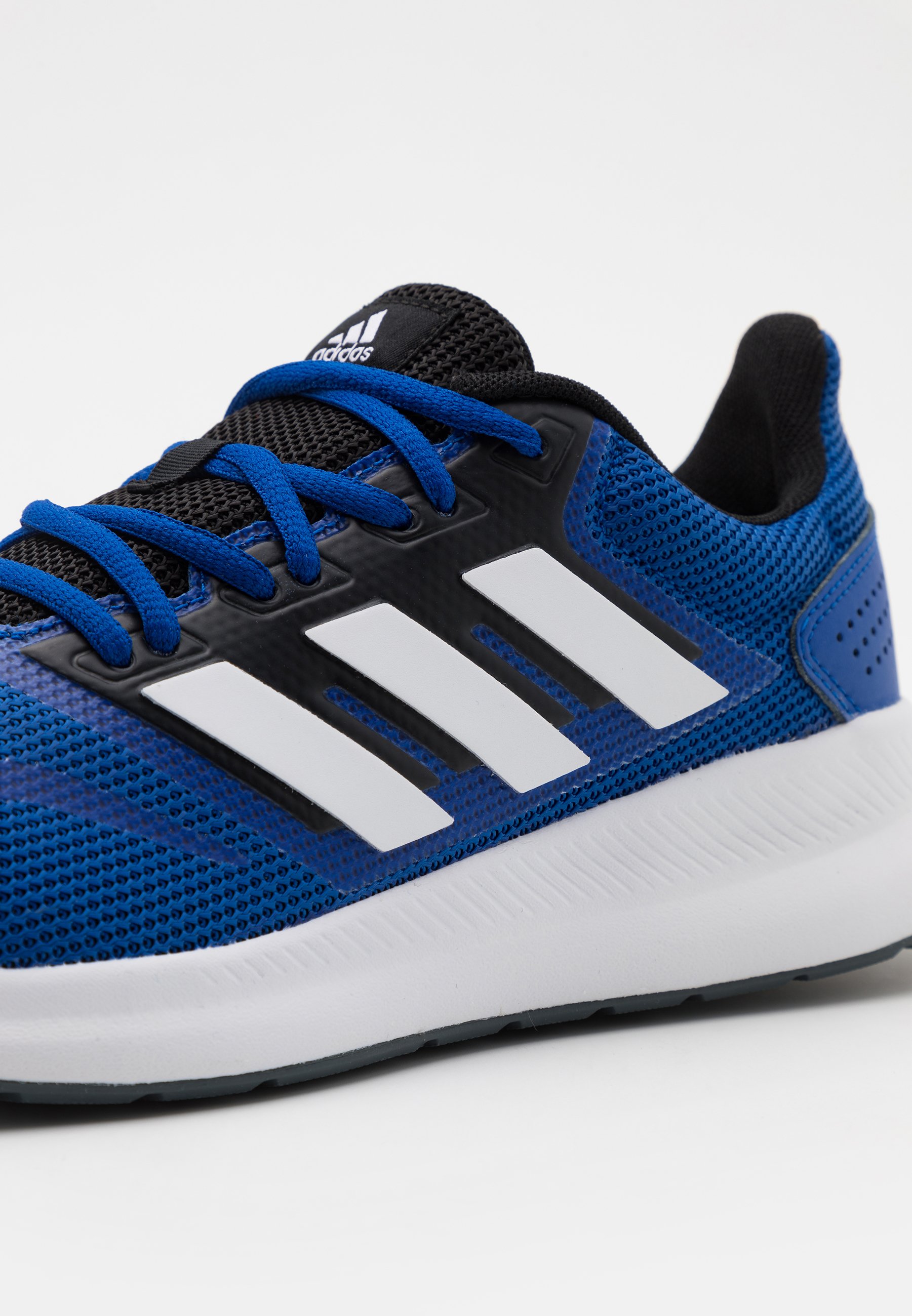 runfalcon classic running shoes