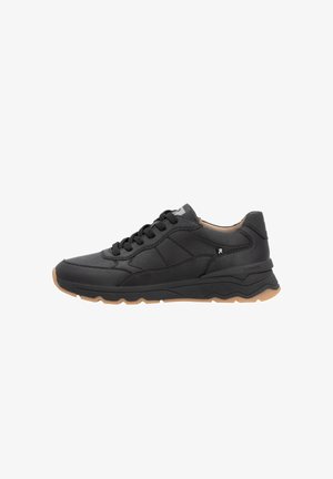 Trainers - mattschwarz