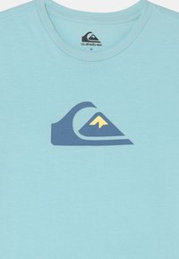 Quiksilver COMP LOGO TEE  - T-shirt estampada - iced aqua