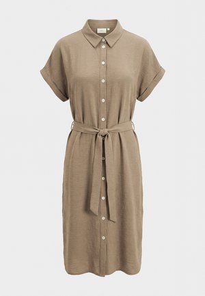 Mittelanges Kleid in Taupe mit kurzen Ärmeln, Knopfleiste, Kragen und Stoffgürtel, der in der Taille gebunden ist.