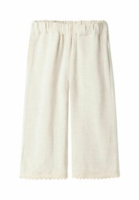 Pantalones de lino en blanco roto con un ajuste holgado, que cuentan con una cinturilla elástica y un borde de encaje en el dobladillo. Textura suave y diseño sencillo.
