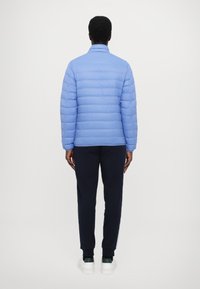 EA7 Emporio Armani TRAIN CORE JACKET - Jakna ispunjena paperjem - granada sky