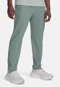Unselected, silica green 