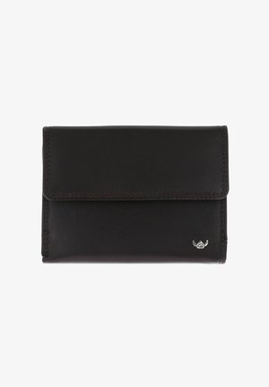 Schwarze Lederbrieftasche mit Klappverschluss und kleinem silbernen Logo unten rechts auf weißem Hintergrund.