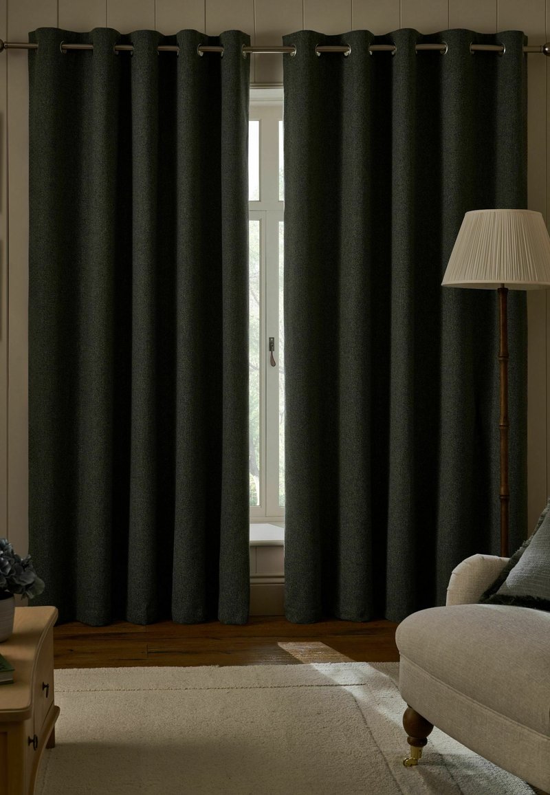 Next BRUSHED HERRINGBONE EYELET CURTAINS UNISEX - Vorhang - green/dunkelgrün