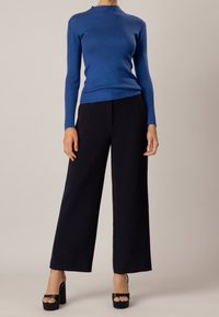 Apart Stickad tröja - royal blue