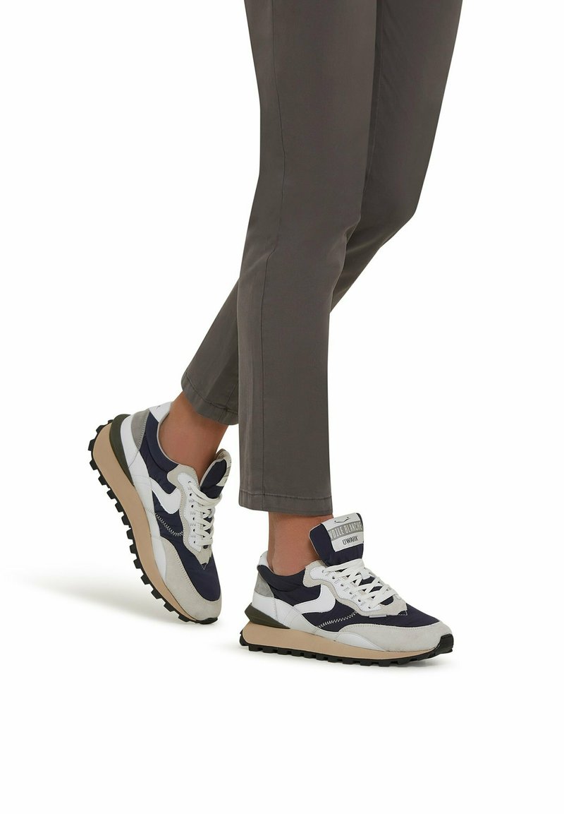 Voile Blanche HYPE - Sneakers basse - grau