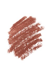 Campione di trucco marrone con una finitura opaca e texture. Il colore è ricco e caldo, applicato in colpi disomogenei e audaci su uno sfondo bianco.