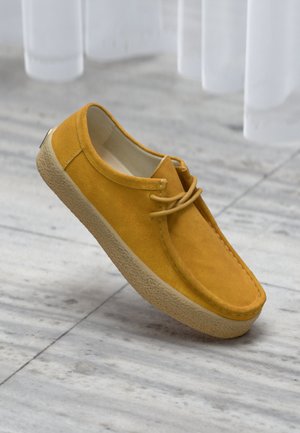 UNISEX - Mokasīni - golden-coloured brown