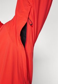 Salomon HIGHLAND JACKET - Suusajakk - cherry tomato/deep black