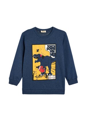 Granatowy sweatshirt wykonany z bawełny, z wyrazistą grafiką dinozaura grającego w piłkę nożną, z żółtymi i czarnymi akcentami. Okrągły dekolt i długie rękawy.