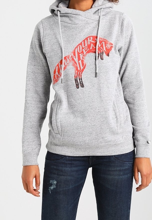 Szara bluza z kapturem z kieszenią typu kangur, zdobiona grafiką czerwonego lisa i napisem "Podążaj za swoimi marzeniami". Całość uzupełniają sznurki regulacyjne oraz ściągacze przy mankietach.