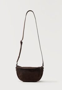Επιλέχθηκε, brown