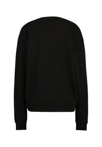 Zwarte sweatshirt met een eenvoudig ontwerp, ronde halslijn en verlaagde schouders. Zachte textuur, ribgebreide manchetten en zoom. Geen patronen of versieringen.